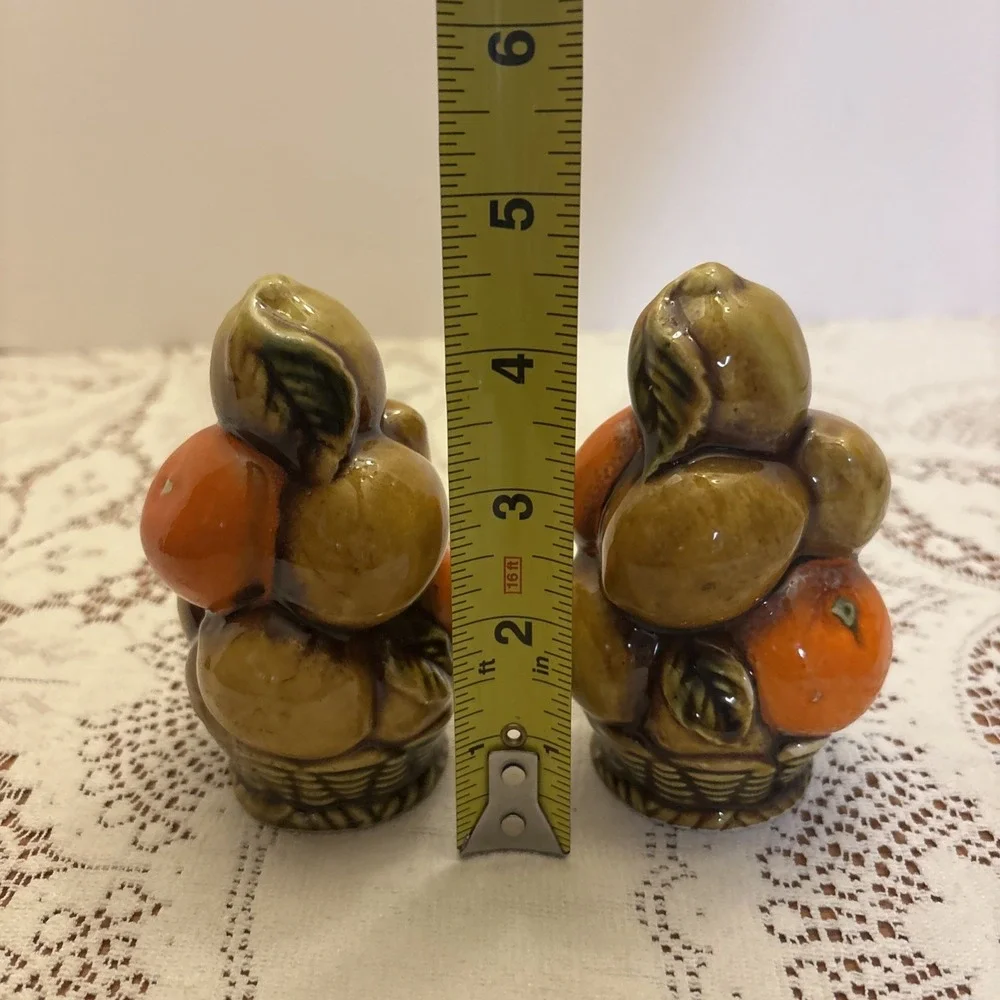 Vintage Inarco Japan 3D Fruits Salt And Pepper‎ Shaker Set 2
